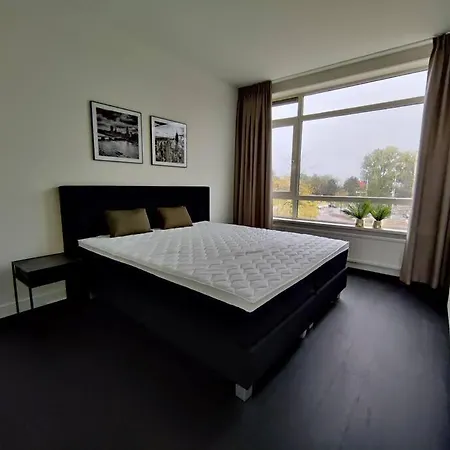 K50159 Spacious And Modern Near The Center, Free Parking