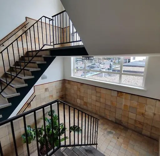 K50159 Spacious And Modern Near The Center, Free Parking Appartement Eindhoven