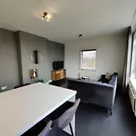 A 6p Free Public Parking Appartement