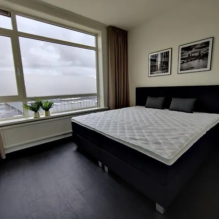 K50159 Spacious And Modern Near The Center, Free Parking Eindhoven