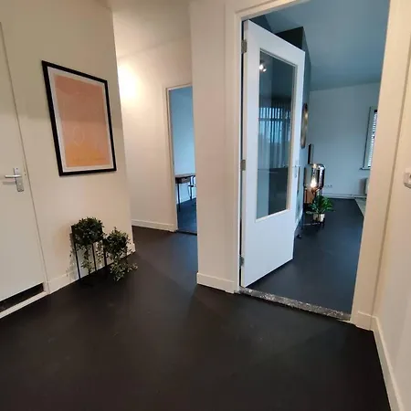 شقة Eindhoven City Apartments A 6P Free Public Parking *