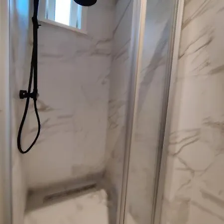 K50159 Spacious And Modern Near The Center, Free Parking Apartment *