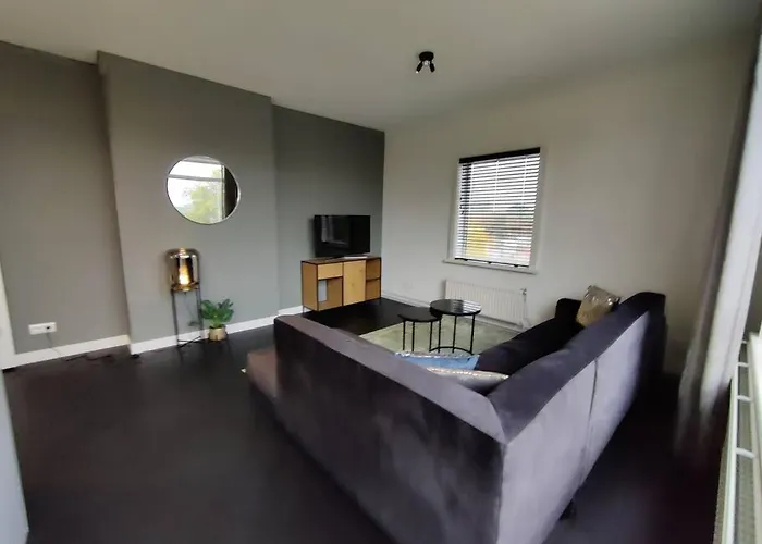 A 6p Free Public Parking Apartment Eindhoven