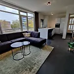 A 6p Free Public Parking Apartament Eindhoven